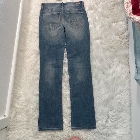 Sneak Peek Straight Leg Jean Medium wash - Picture 7 of 11